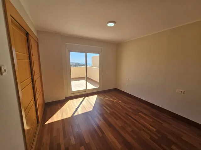 Dúplex tipo adosado con vistas al mar en la Cala de Mijas — 13