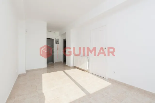 ESPECIAL INVERSORES. PISO ALQUILADO EN VENTA EN CORNELLA DE 