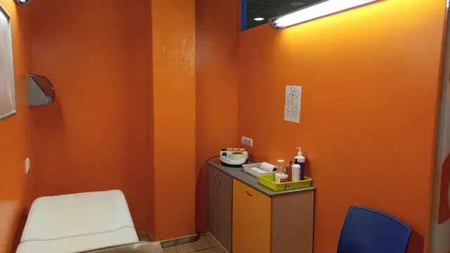 LOCAL COMERCIAL EN ALQUILER - ZONA PLAZA DE TOROS, GRANADA — 19