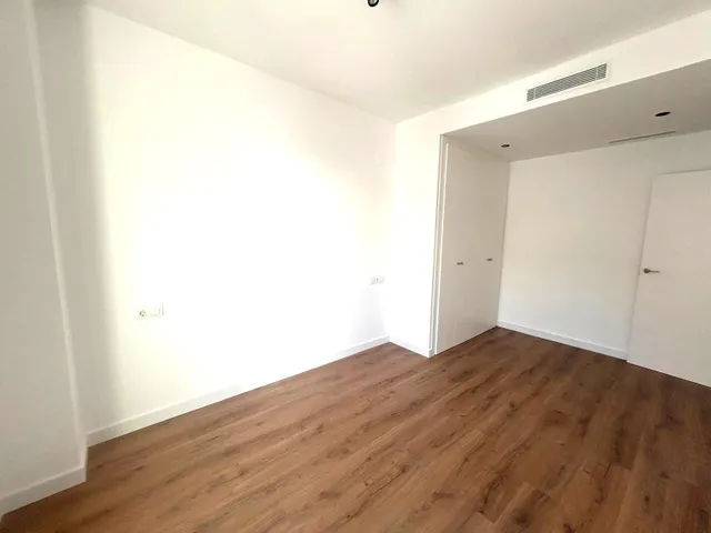 Piso 2 habitaciones 66m² en alquiler - López de Gomara — 17