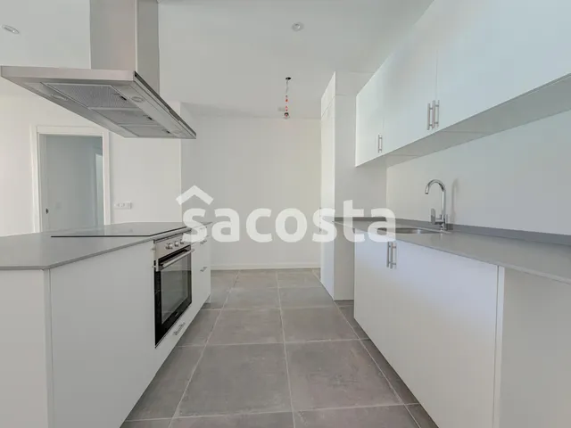 Amplio piso con  terraza, ideal como inversión o vivienda — 20