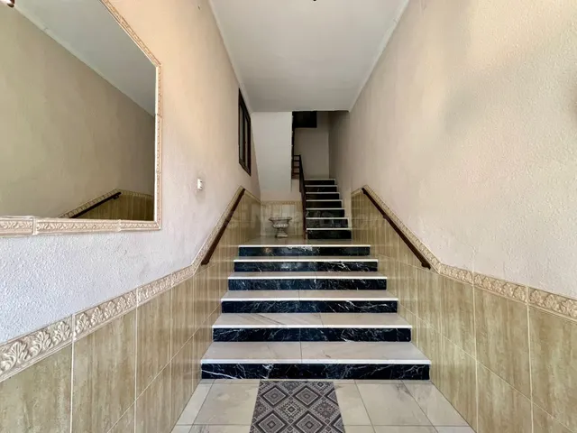 PISAZO DE 4 HAB. CON DOS TERRAZAS, DOS BAÑOS, TRASTERO Y GAR - foto 5