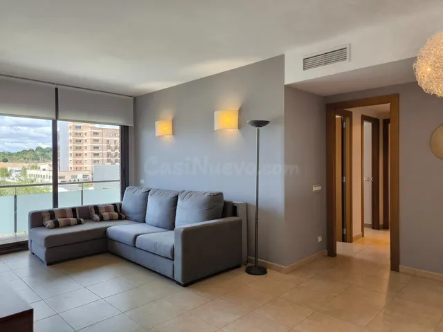 Tu nuevo hogar en Tarragona te espera: amplio, luminoso, con terraza y piscina! — 2
