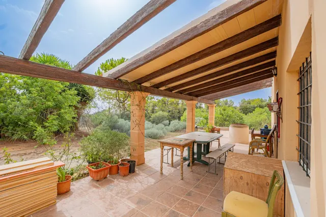 Finca rústica en Porreras con casa de 220 m2 y espectaculare
