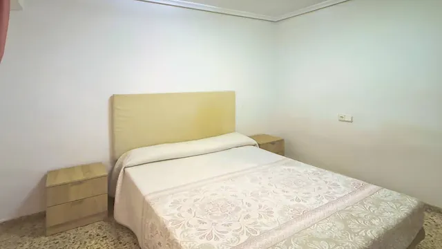 Piso en venta en Calle de Tomàs Ortuño — 10