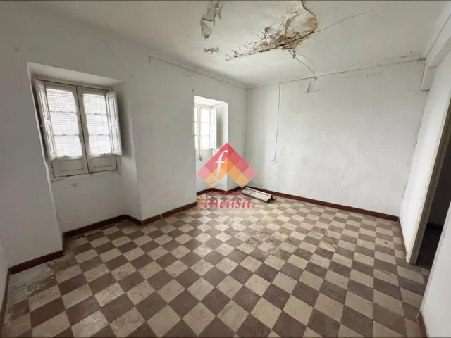Estupenda casa para reformar en pleno centro — 17