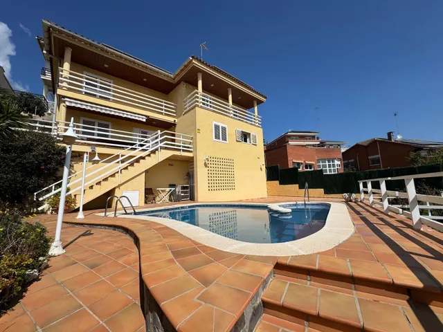 VILADECANS ESPECTACULAR CASA A LA VENTA — 3