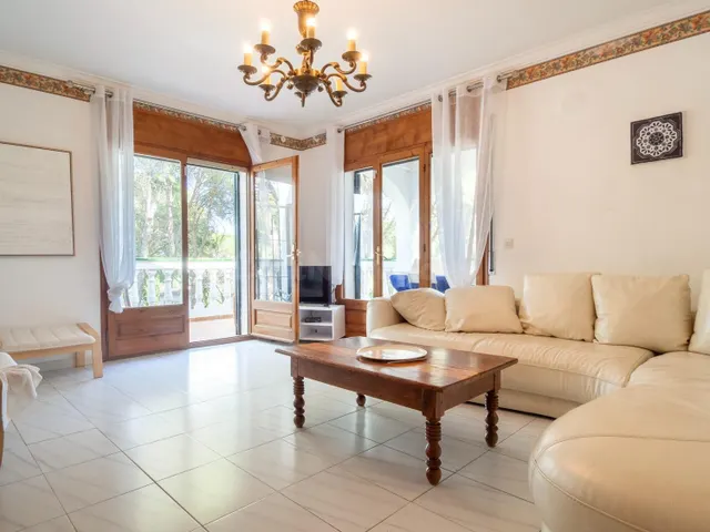 Casa con gran parcela, apartamento independiente y entorno n - foto 4