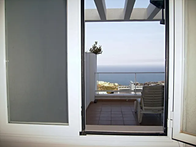 Benalmádena Pueblo - Espectacular Atico Duplex 2 Dormitorios, Vistas al Mar, Solarium, Garaje y Trastero — 6