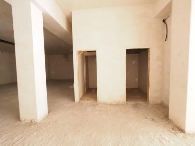 Se vende local comercial en Santa Coloma de gramanet — 5