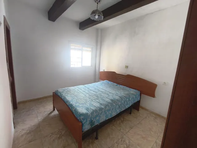 ¡AMPLIA VIVIENDA A REFORMAR EN LA BAJADILLA! — 30