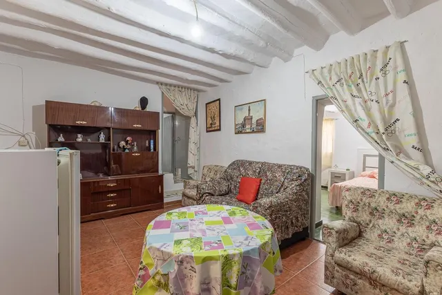 Casa rural en término de Montefrío. — 7