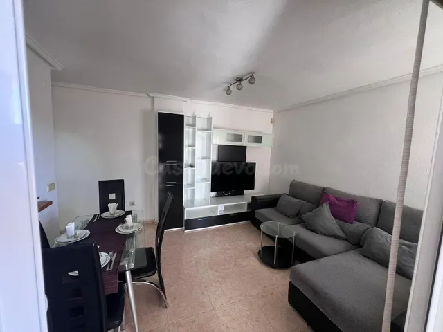 Fabuloso apartamento con piscina comunitaria, idoneo para vivir todo el año — 2