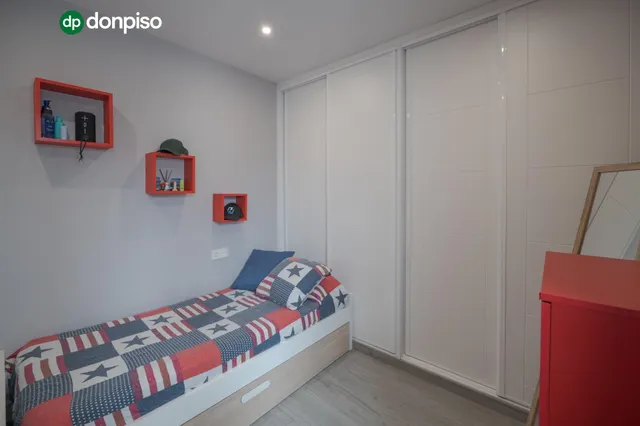 Ático dúplex con piscina en Maracena — 37