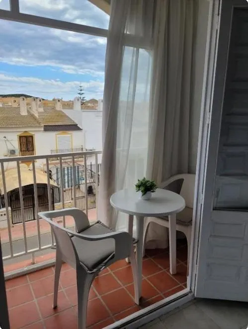 APARTAMENTO TODO EL AÑO EN RESIDENCIAL CON PISCINA — 6