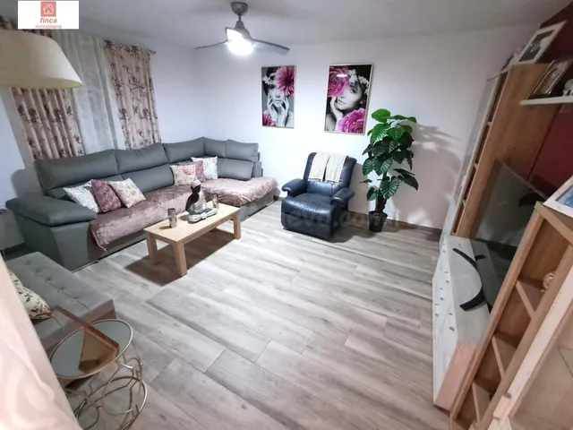 VENTA EN BARBAÑO, CASA PLANTA BAJA, COMPLETAMENTE REFORMADA, - foto 2