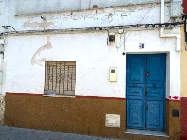 SE VENDE casa adosada OKUPA en C Virgen De La Salud de Cori