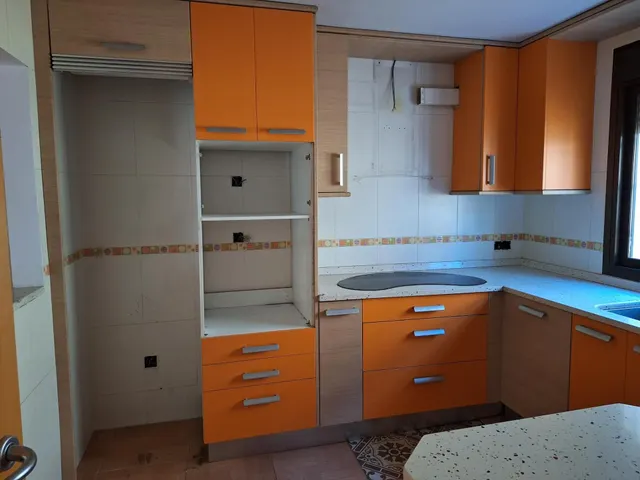 VENTA DE CHALET ADOSADO  EN CALLE SANTILLANA DEL MAR 20. BOADILLA DEL MONTE, — 10