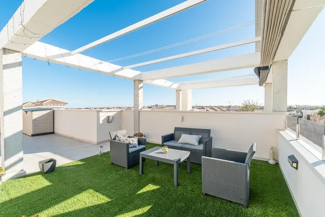 Atico con solarium en Orihuela Costa — 10