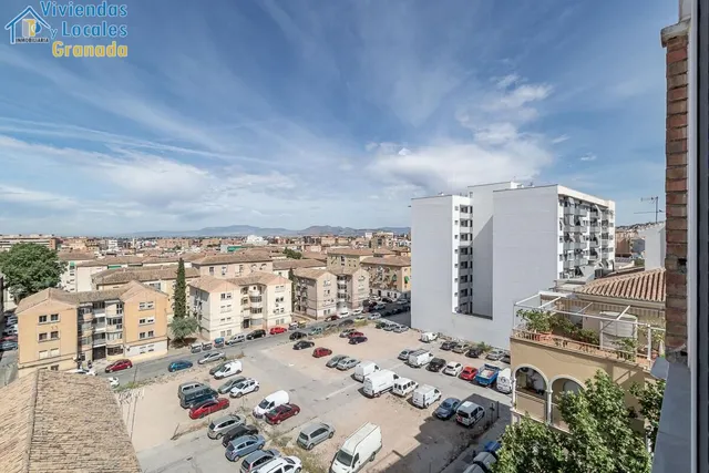 Calle Diamantino García — 17