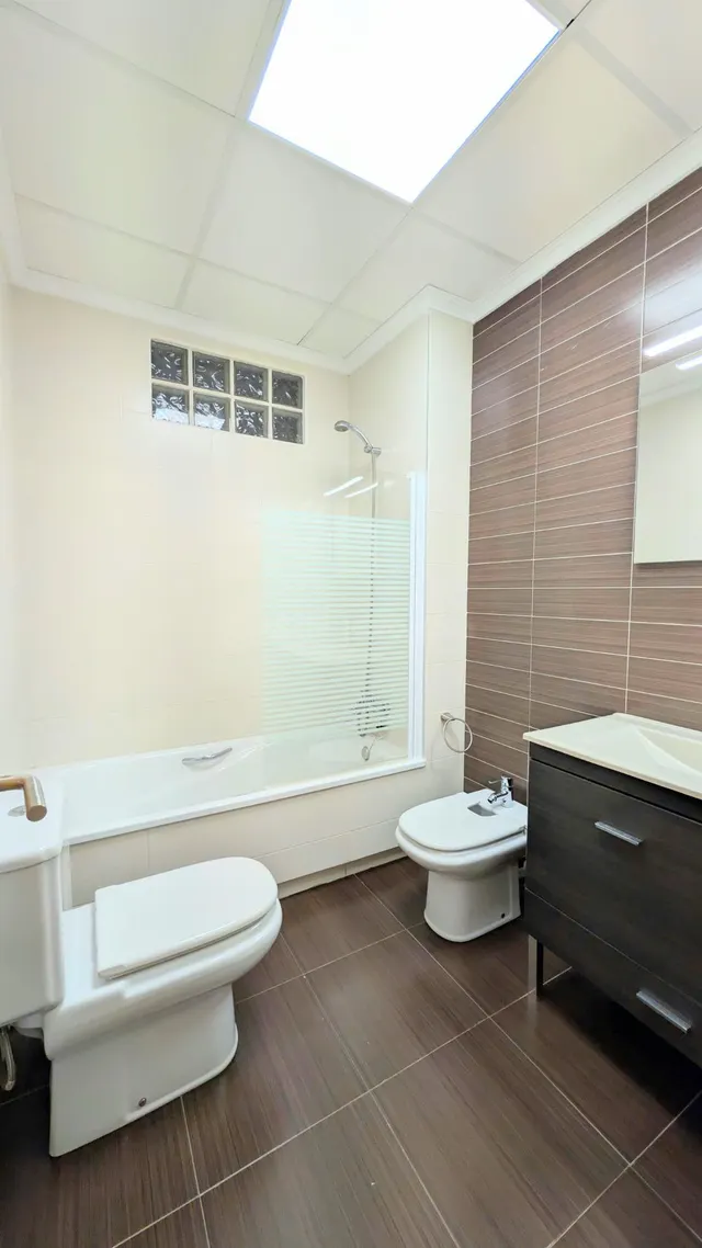 ¡oportunidad única: planta baja semi nueva, 95 m2, Elche, zona toscar, vivienda de esquina, totalmente exterior, entrada independiente! — 4