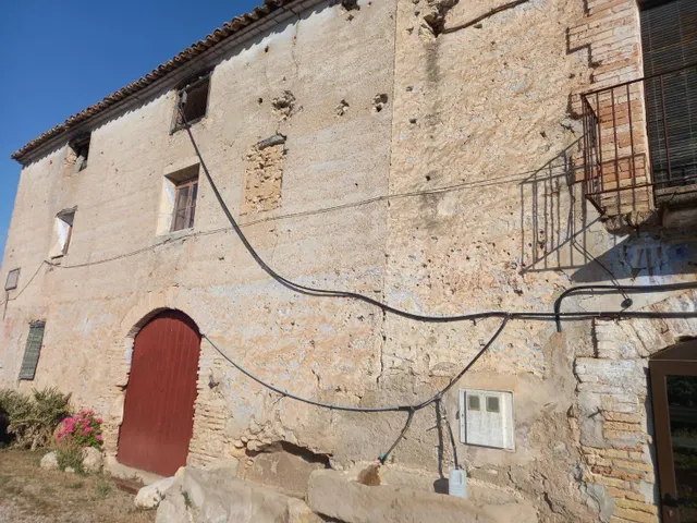 OPORTUNIDAD HACIENDA DE REGADIO CON MASIA Y CONTRUCCIONES HI - foto 5