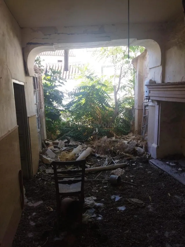 CASA PARA REFORMAR EN EL CENTRO DE BENAMEJI, SALE A LA VENTA - foto 5