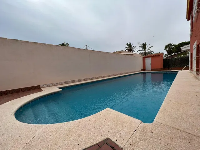 Chalet a la venta en Cabo Roig — 2