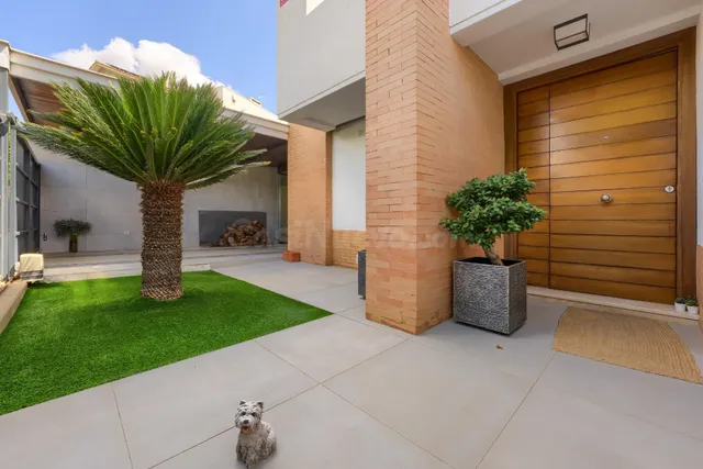 Diseño moderno, luz natural y un exterior que marca la difer - foto 3