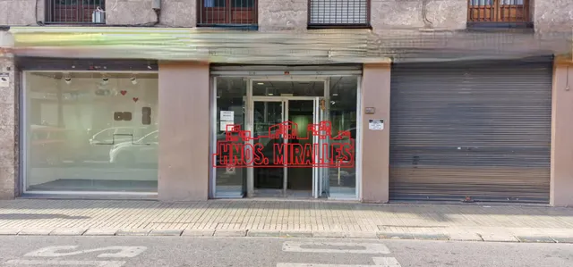 ¡¡MAGNIFICO LOCAL, AMPLIO Y DIAFANO EN ZONA CONCURRIDA DE ELCHE!! — 21