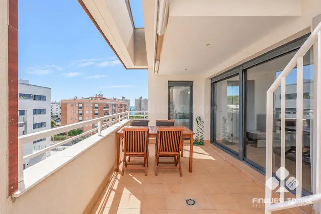 Ático con terraza y solárium privado en Calafell - foto 2