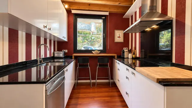 Vivienda con terraza y vistas al mar en canales — 14