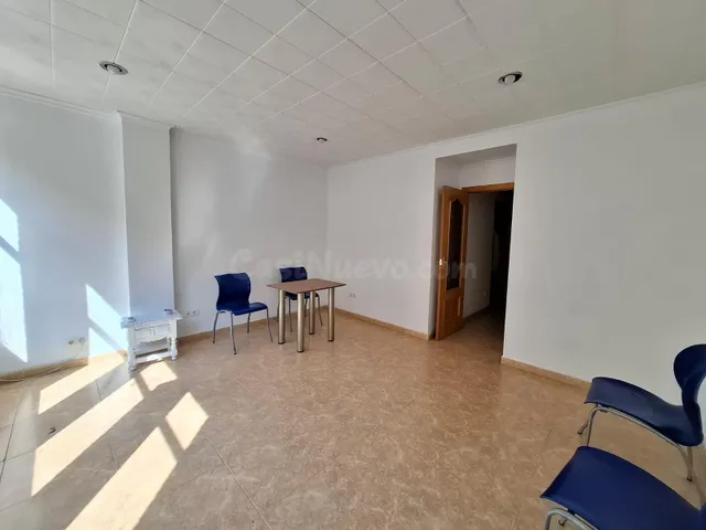 ¡OPORTUNIDAD EN PLENO CENTRO DE BENIDORM! OFICINA EN ALQUILE - foto 4