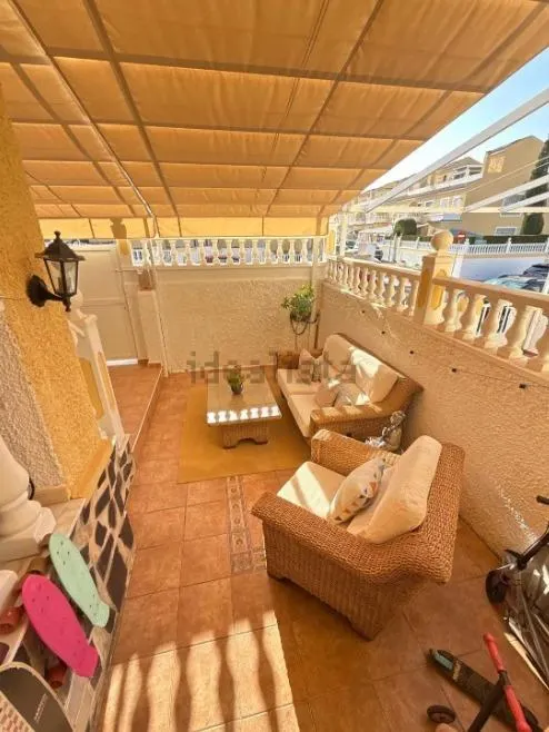 Bungalow Aurora reformado con sótano, solárium y piscina – Ubicación premium junto al mar, Monte y Mar, Gran Alacant — 12