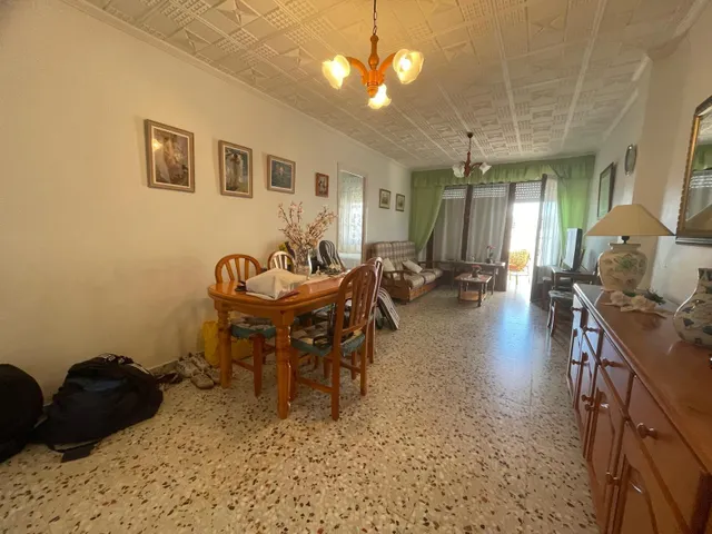 Ático de 3 dormitorios con amplia terraza y vistas al mar en Guardamar del Segura — 10