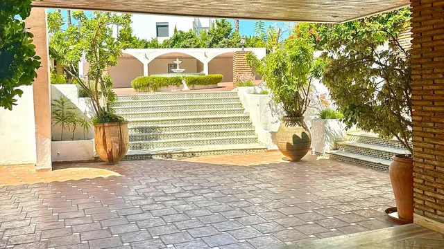Chalet 7 habitaciones 834m² en venta - Marbella — 49