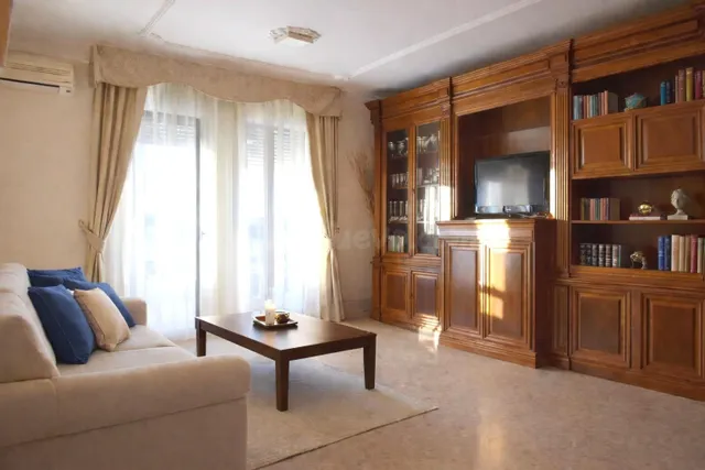 Vivienda amplia y luminosa en Fuente de Cantos