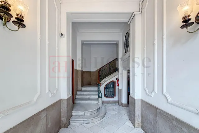 Piso reformado, listo para entrar a vivir con balcones y todo exterior en la nova esquerra de l' eixample — 33