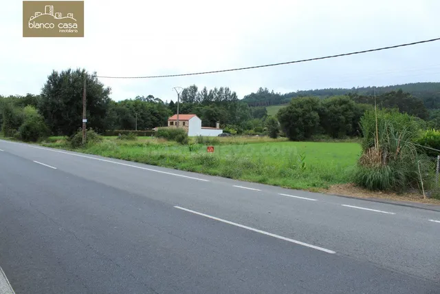 Terreno de Núcleo Rural en Entrecruces (Carballo) - foto 4