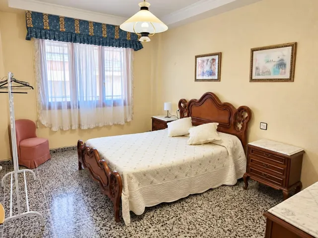 Vivienda con cuatro dormitorios en muy buen estado — 7