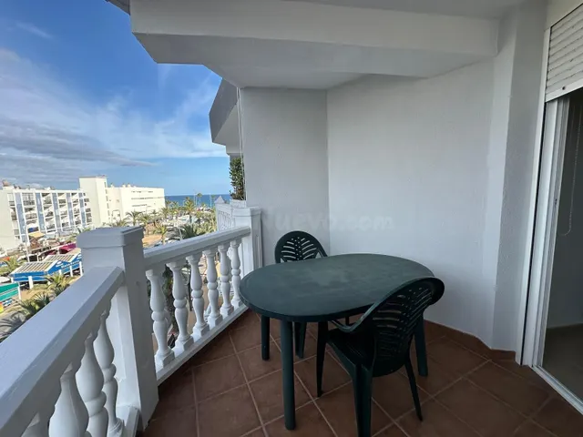 PISO PARA ALQUILAR DE UN DORMITORIO EN URBANIZACION DE ROQUE - foto 4