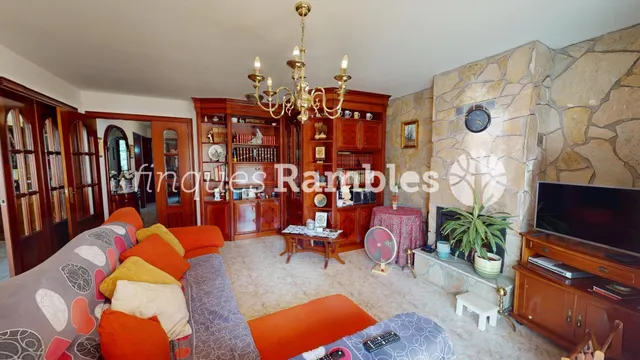 Casa àmplia en una ubicació privilegiada de Set Camins - foto 5