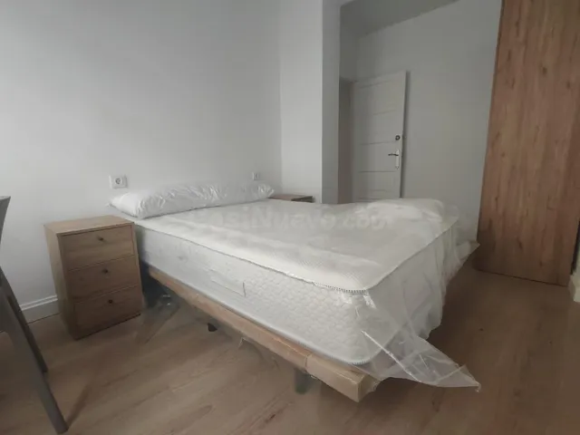 Alquiler de habitación en piso compartido en A Coruña - foto 2