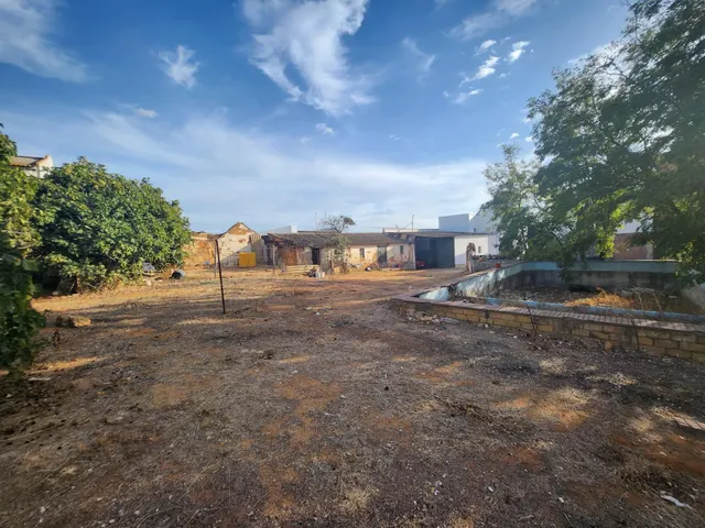 TERRENO URBANO EN EL CENTRO DEL VISO PARA VIVIENDAS UNIFAMILIARES — 3