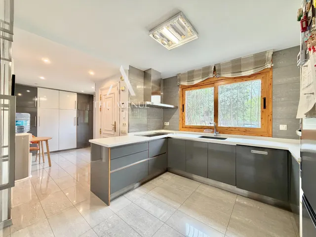 ESPECTACULAR CHALET EN MONTEPRINCIPE — 16