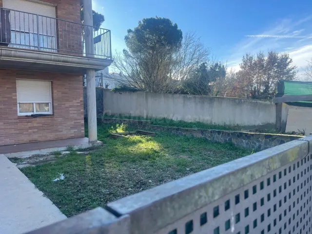 SE VENDE CHALET INDEPENDIENTE EN SILS (GIRONA) - foto 4