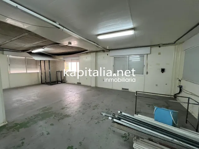 SALON DE EVENTOS EN ALQUILER O VENTA EN GENOVES A 5 MINUTOS DE XATIVA — 27