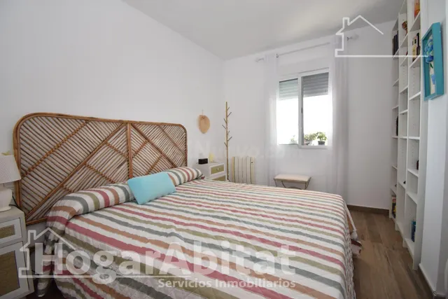 ¡PRIMERA LINEA DE LA PLAYA! REFORMADO CON TERRAZA CON VISTAS - foto 4