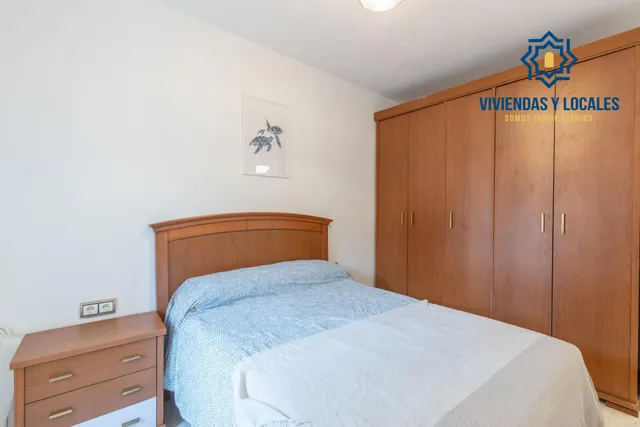 Piso ideal para inversión con alta rentabilidad junto a facultades de  Cartuja en Granada — 8