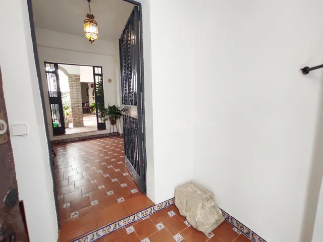 "Tu Hogar Soñado en Santa Marina: Encanto y Tradición en el  - foto 3